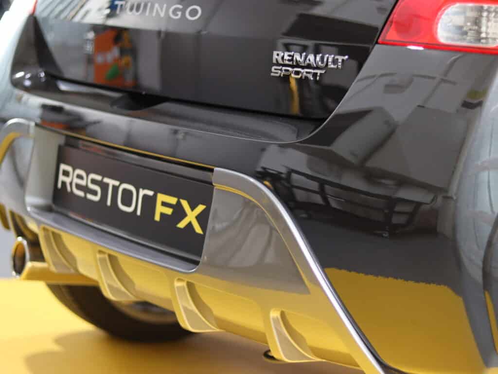 rénovation carrosserie Renault sport clermont ferrand