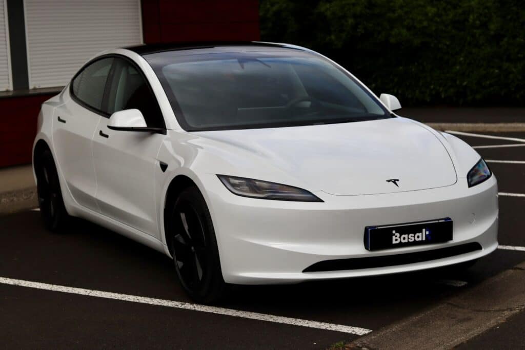 PPF-TeslaModel3blanche-1+étiquette