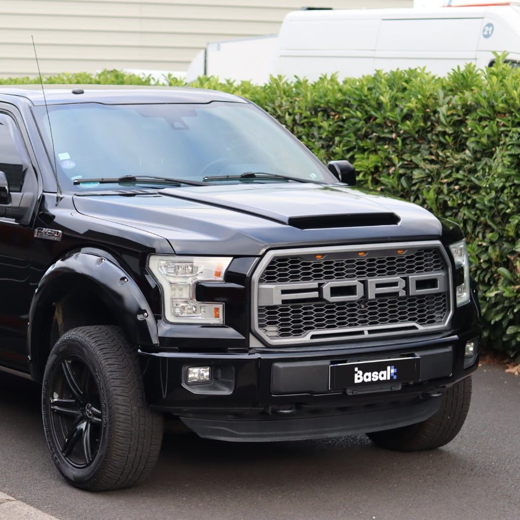 Ford F150 Lariat – Rénovation de carrosserie