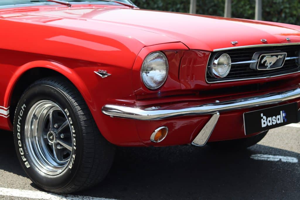 Ford Mustang Cabriolet 1966, polissage, céramique et rénovation des cuirs chez Basalt Experience à Clermont-Ferrand (photo 17)