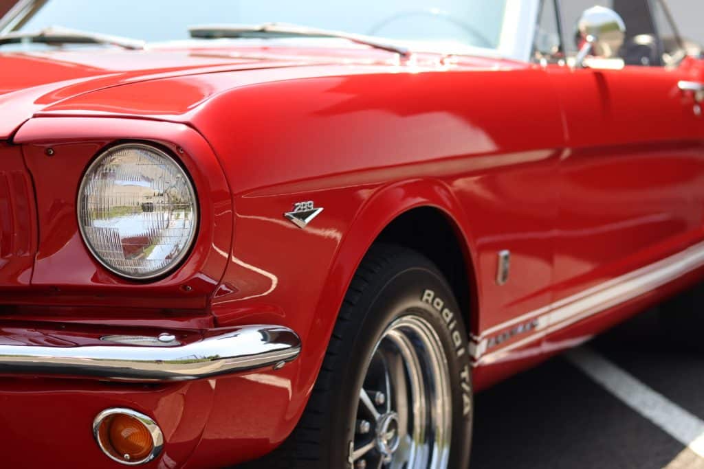 Ford Mustang Cabriolet 1966, polissage, céramique et rénovation des cuirs chez Basalt Experience à Clermont-Ferrand (photo 18)