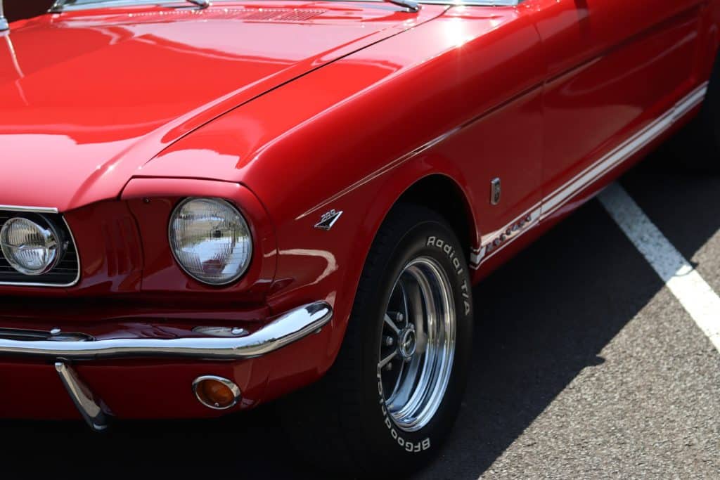 Ford Mustang Cabriolet 1966, polissage, céramique et rénovation des cuirs chez Basalt Experience à Clermont-Ferrand (photo 20)