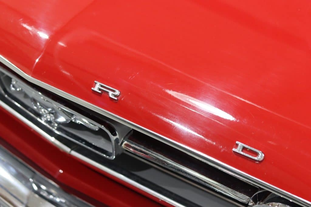 Ford Mustang Cabriolet 1966, polissage, céramique et rénovation des cuirs chez Basalt Experience à Clermont-Ferrand (photo 4)