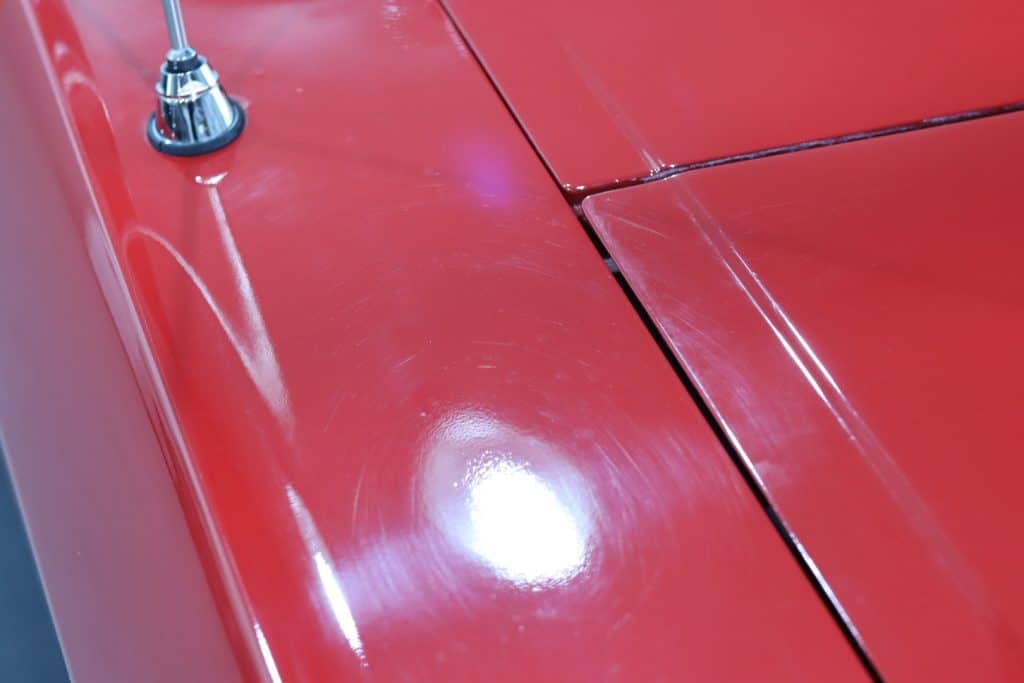Ford Mustang Cabriolet 1966, polissage, céramique et rénovation des cuirs chez Basalt Experience à Clermont-Ferrand (photo 6)