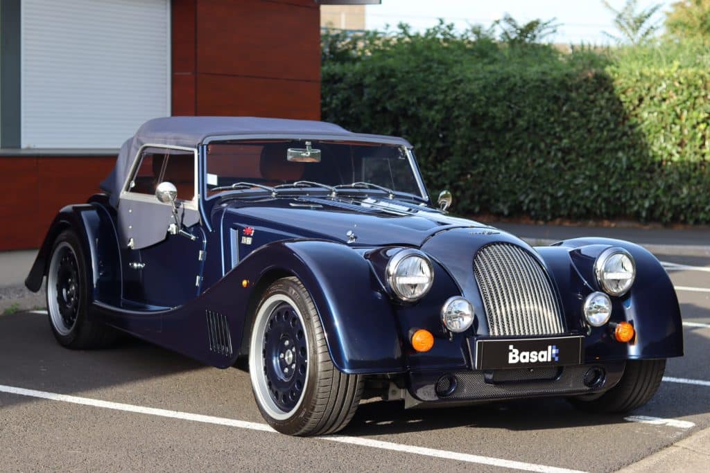 Morgan Plus Six, polissage et traitement céramique chez Basalt Experience à Clermont-Ferrand (photo 1)