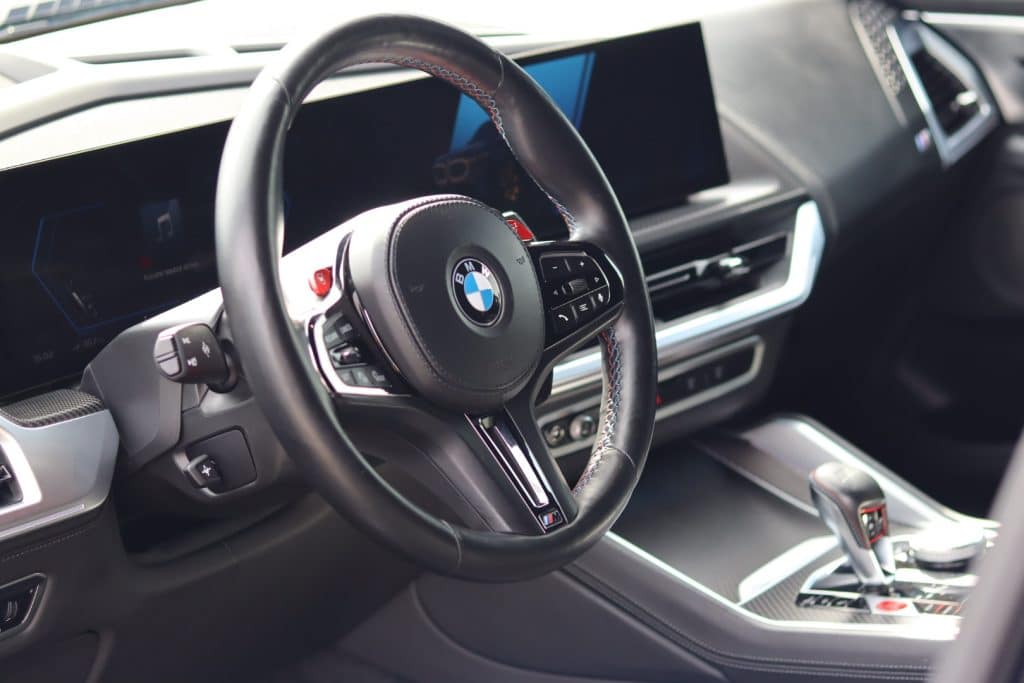 BMW XM, polissage et protection céramique chez Basalt Experience à Clermont-Ferrand (photo 11)